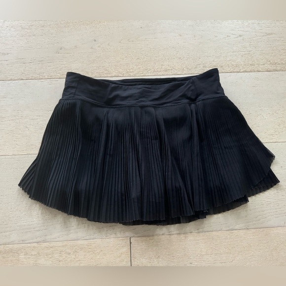 Lululemon Just Pleat It Skirt Skort in Black RARE tennis golf 🎾🏌🏼♀️ - Picture 6 of 9